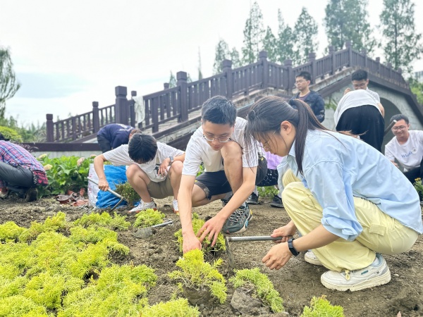 1750315858323044104.jpg IMG_5553_副本.jpg