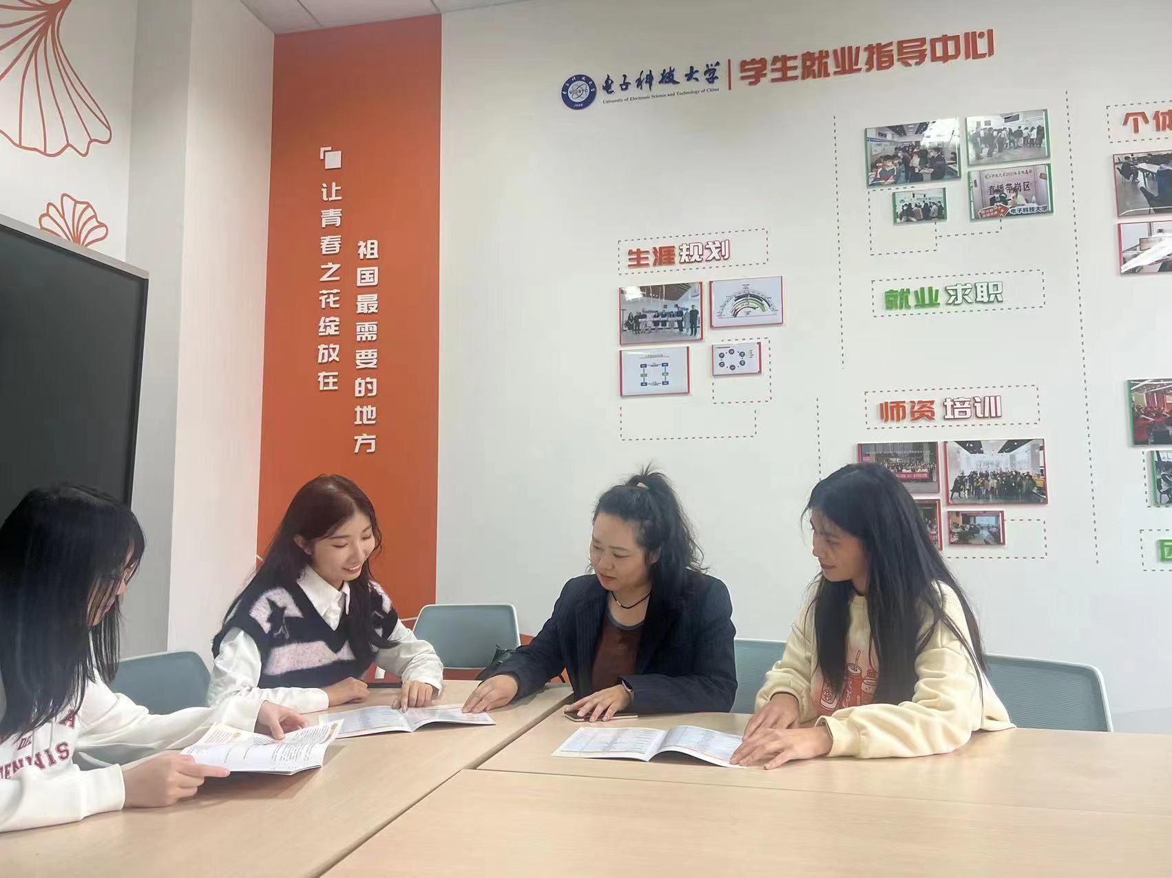 0a983ab20b774c2b95d3eebae583f8b0.jpg 0a983ab20b774c2b95d3eebae583f8b0.jpg