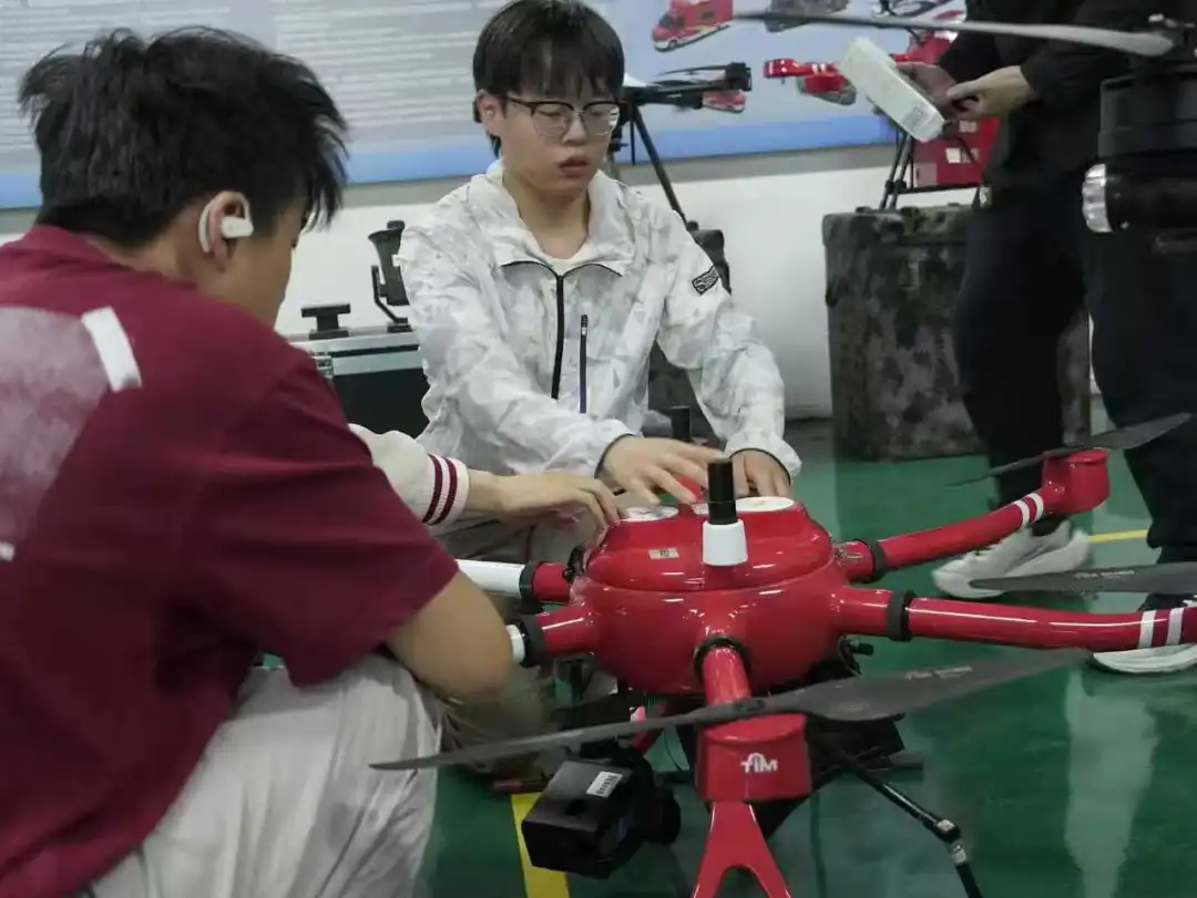 e876f825210843fb96de740a85ad0d95.png e876f825210843fb96de740a85ad0d95.png