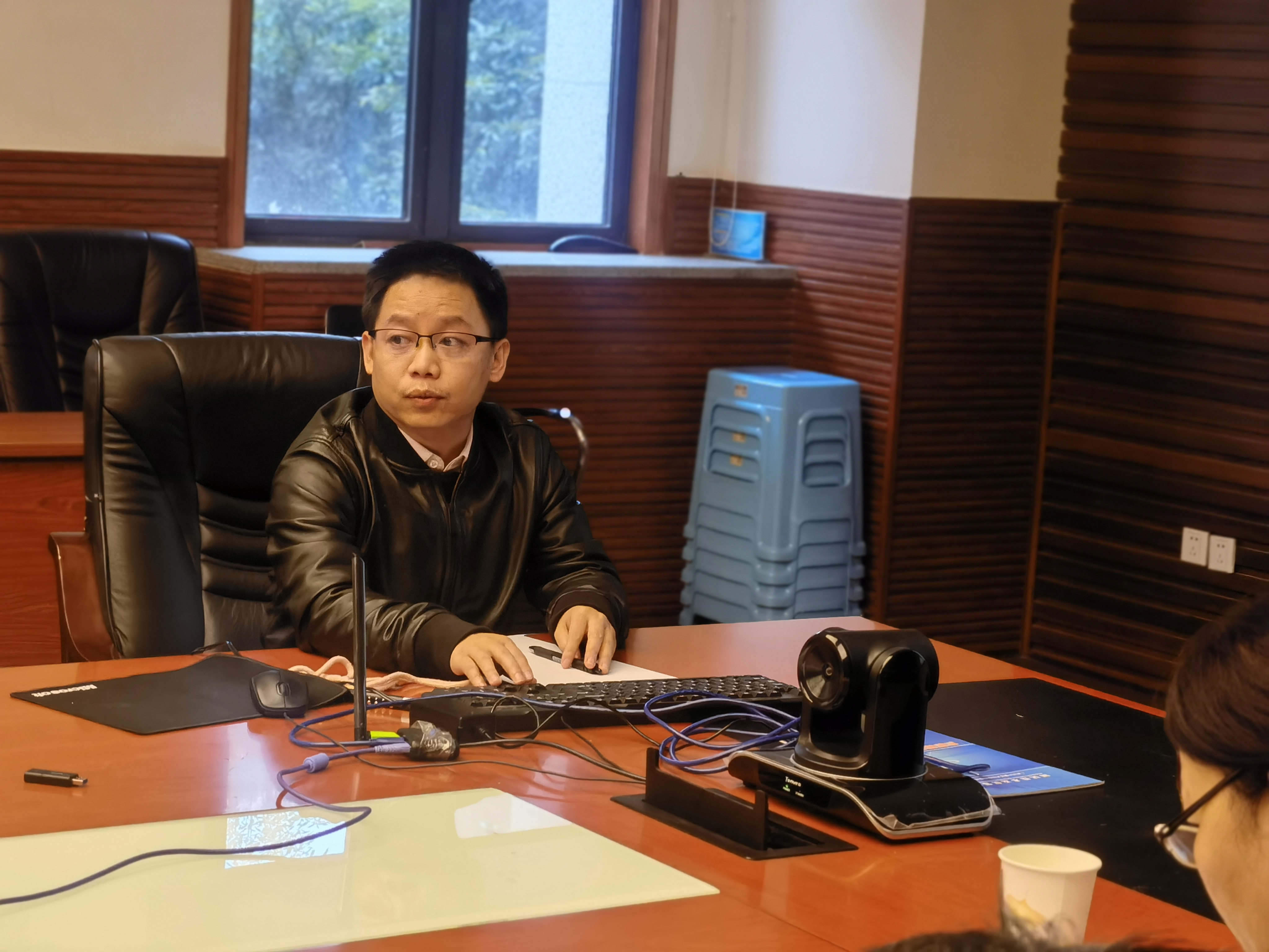 83b88d4f57680267f4f43a457d578eb